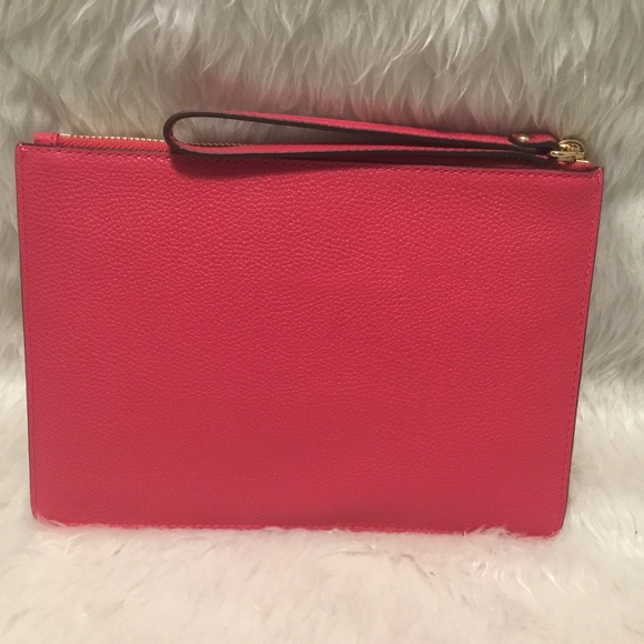 Michael Kors Jet Travel Wristlet Red NWT - Picture 3 of 7